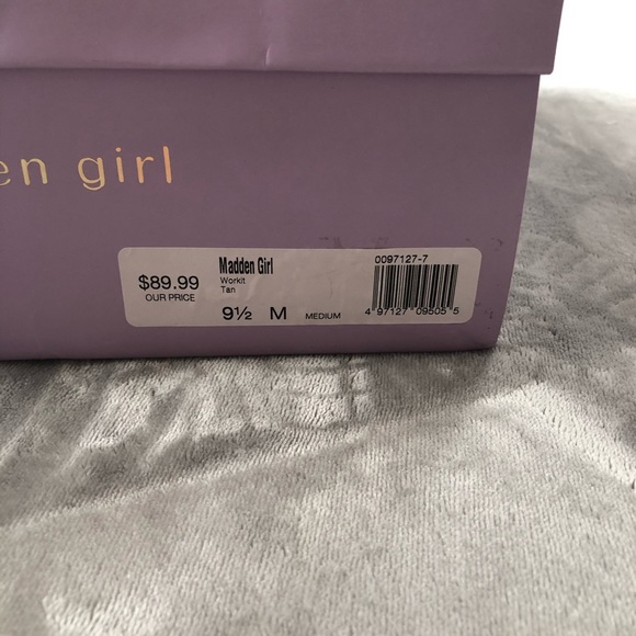Madden Girl Work It Ankle Boot Size 9 NWT - Picture 10 of 10